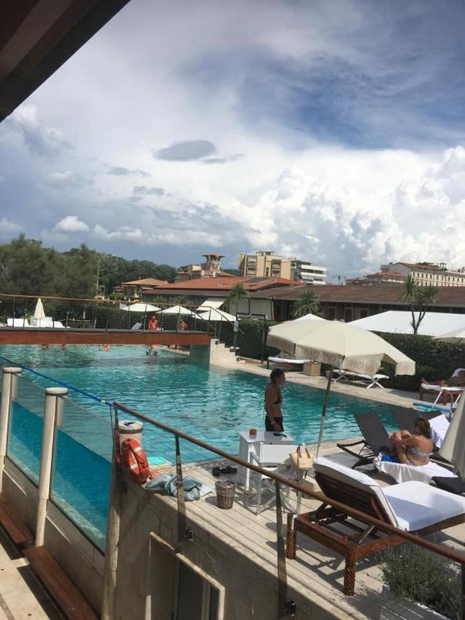 Teresita Wellness Club Apartman Viareggio Kültér fotó