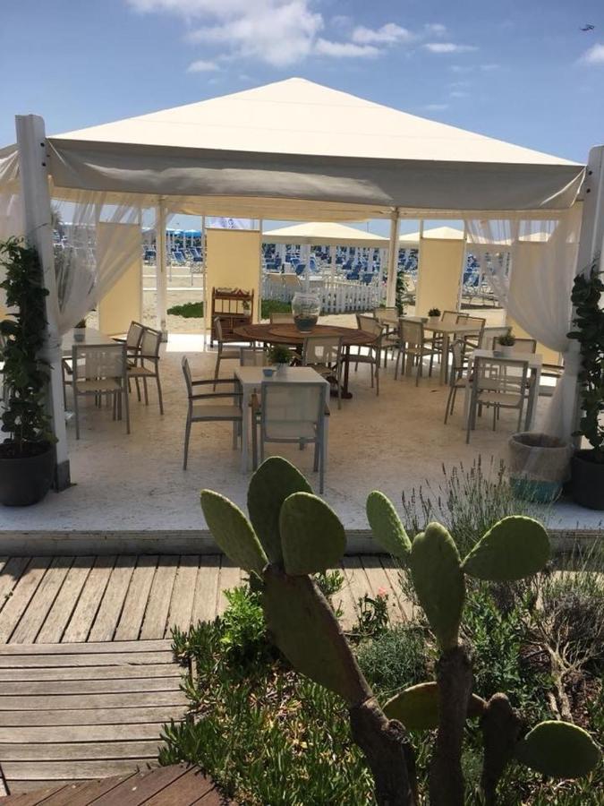 Teresita Wellness Club Apartman Viareggio Kültér fotó